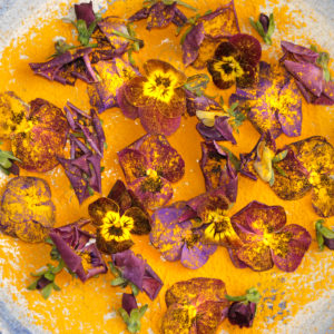 Indisches Stilleben in Orange und Violett Indisches Stilleben in Orange und Violett
